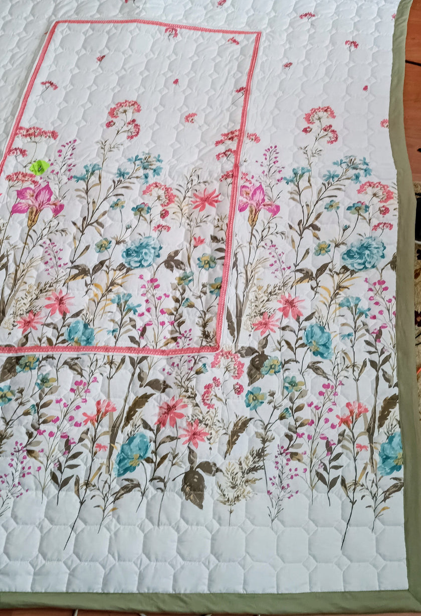 Bahar Desenli Kapitone Örtü /Sürpriz Yastık)