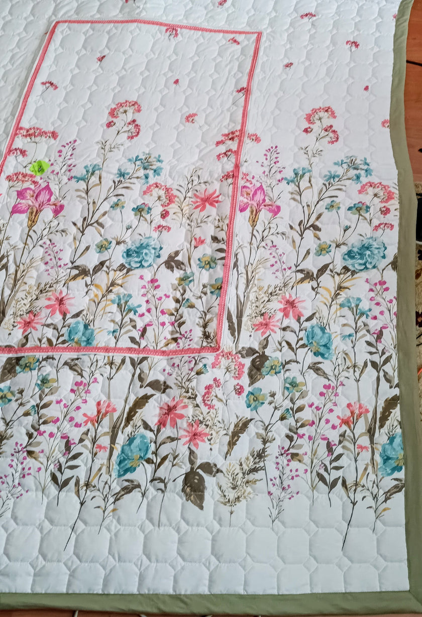 Bahar Desenli Kapitone Örtü /Sürpriz Yastık)